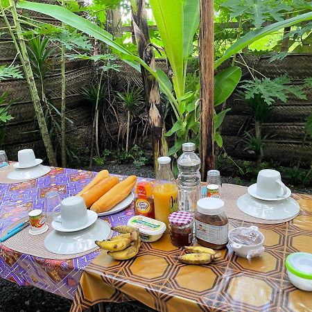 Dagoni Hotel Boueni Екстериор снимка