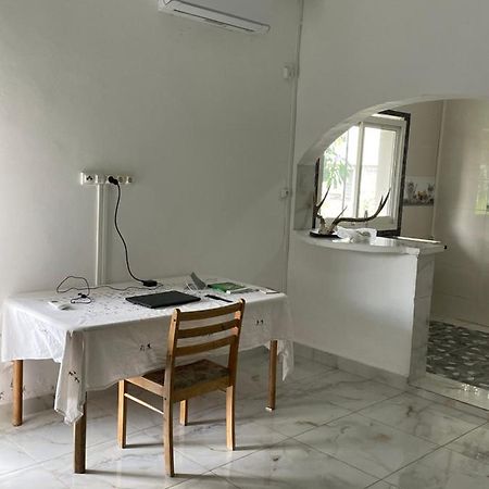 Dagoni Hotel Boueni Екстериор снимка